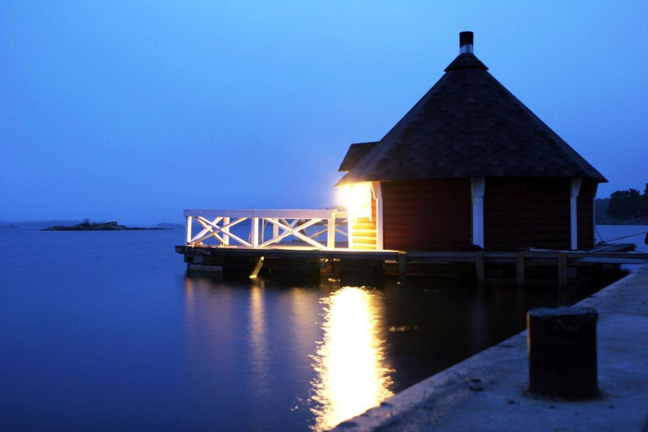 Skaergardsbyn Hotell Sankt Anna Exterior photo